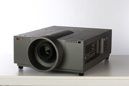 Купить Проекторы для цифровых кинозалов и инсталляций EIKI LC-HDT1000 (без объектива)