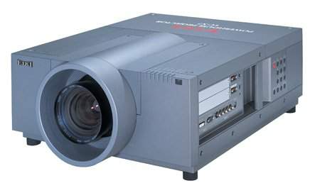 Компания VEGA представляет проектор EIKI LC-HDT1000 для кинозалов и реализации нестандартных решений